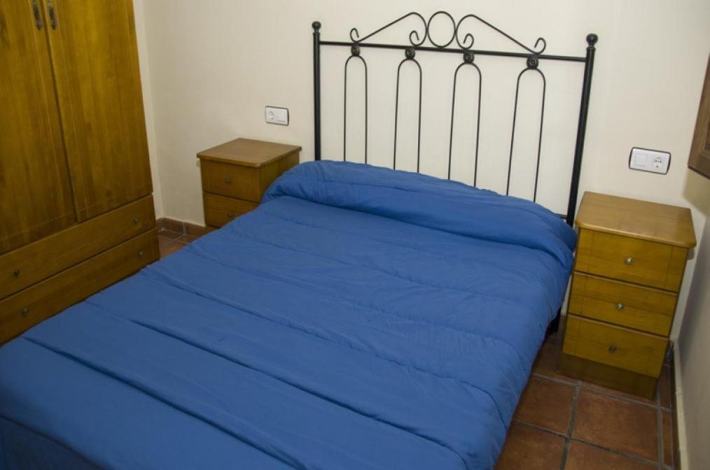 Camping Las Nogueras De Нерпио Екстериор снимка